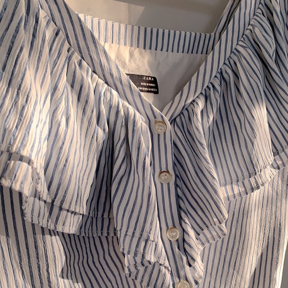 ZARA Short Ruffled Top/Blouse - Picture 3 of 4